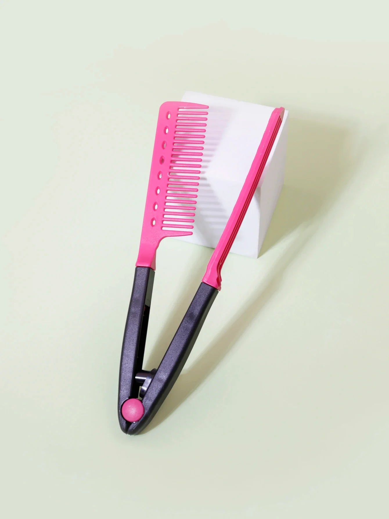 pink and black flat comb straight hair styling tool for salon use